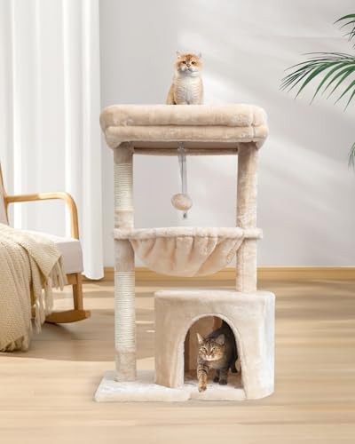 Small cat condo with scratching post — photo 5